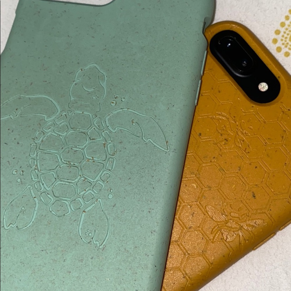 ❌SOLDPela Case Biodegradable Phone Case Bundle